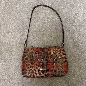 Chic Crocodile Pattern Shoulder Bag